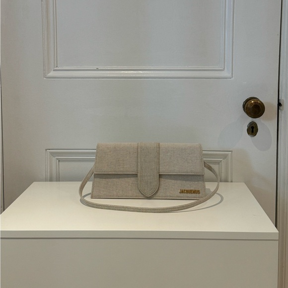 Jacquemus Beige Les Classiques ‘Le Bambino’ bag - Picture 4 of 5